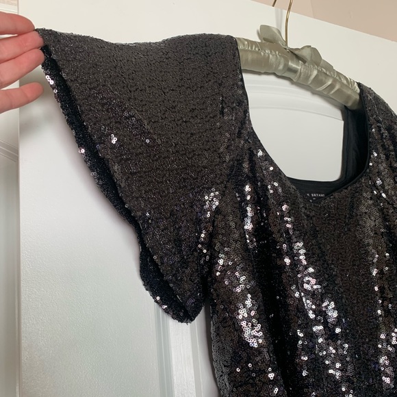 Sequin Flutter Sleeve Peplum Top - Picture 2 of 10